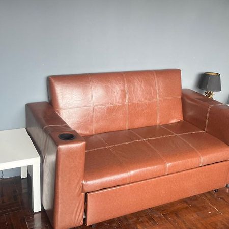 W District Guesthouse Bangkok Bagian luar foto